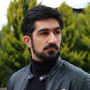 پرهام پورمحمد تیم لید تولید محتوا سایت از ما